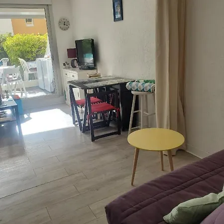 Studio 4 Personnes Avec Jardinet Apartamento Agde